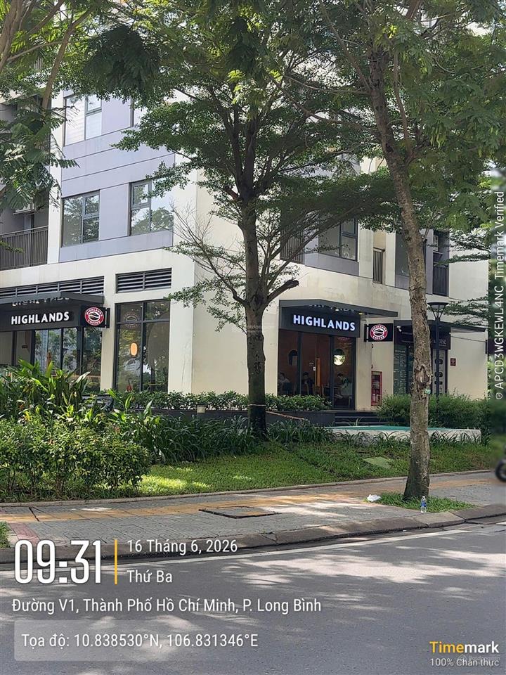 Chủ gửi bán nhanh căn shop mặt sảnh vị trí đẹp giá bán 15,5 tỷ total có hđt của cf trung nguyên