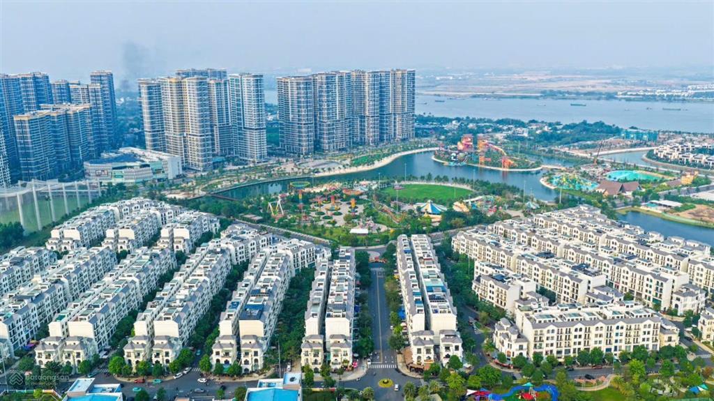Cắt lỗ sâu nhà phố lk 162m² manhattan bán nhanh 23.39 tỷ total vị trí gần các tiện ích trung tậm