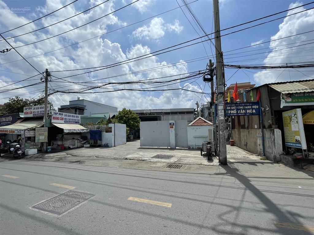 Diện tích kho 1200m2 đang cho thuê tháng 60tr