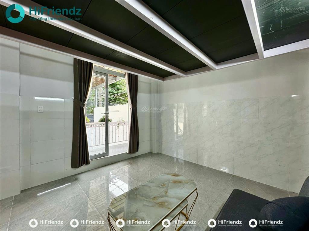 " sở hữu phòng mặt tiền với giá 4tr8. nhà mới, đầy đủ nội thất  nằm trên hoàng hữu nam, quận 9