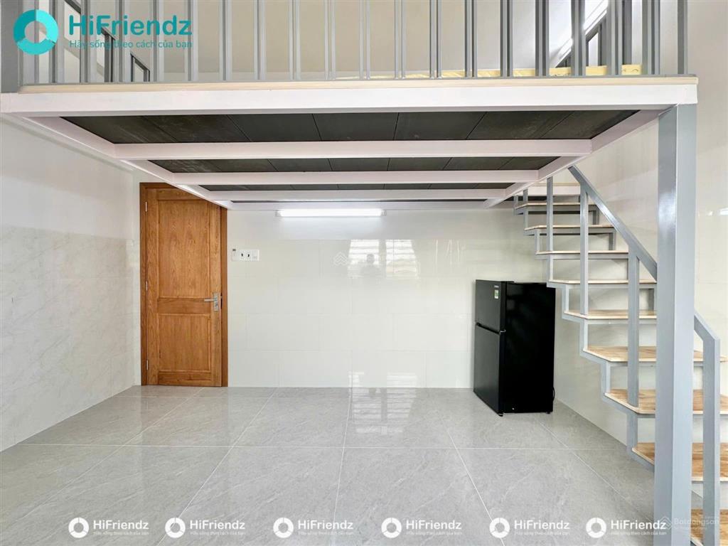 " sở hữu phòng mặt tiền với giá 4tr8. nhà mới, đầy đủ nội thất  nằm trên hoàng hữu nam, quận 9