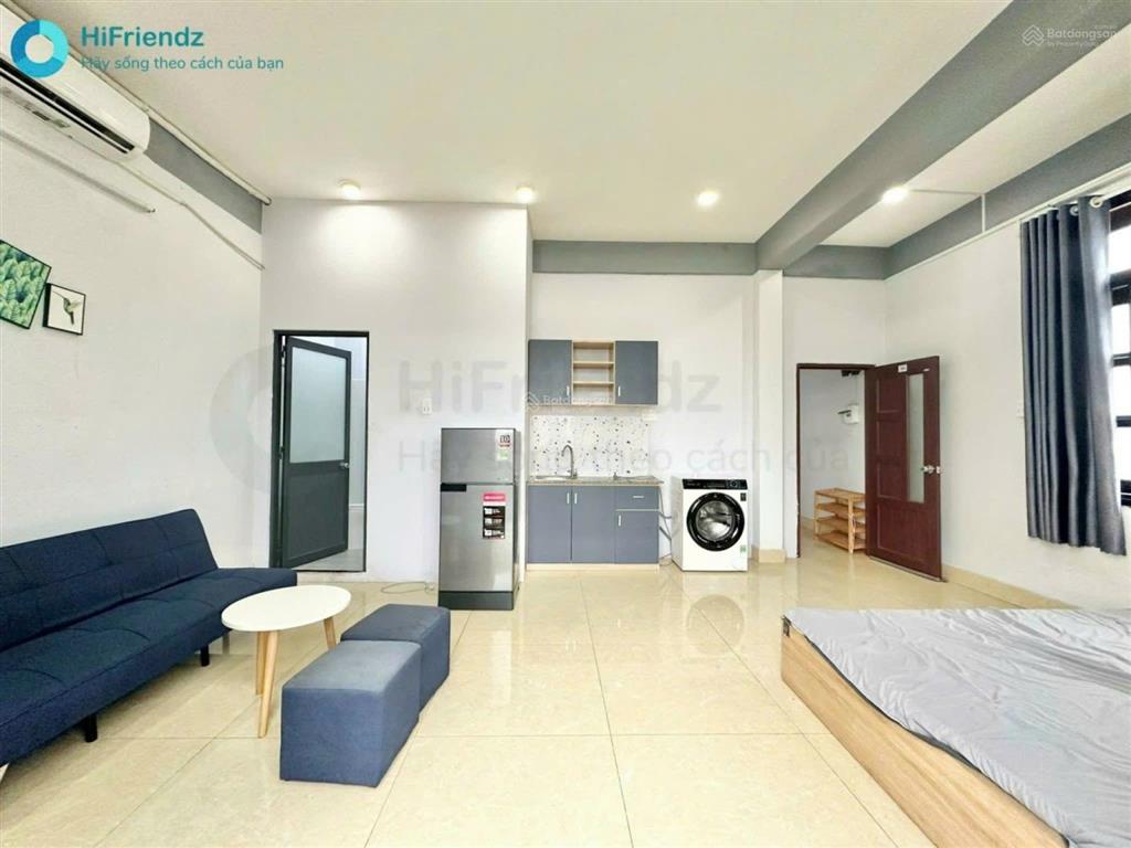 Căn hộ ban công full nội thất trên phạm văn đồng giờ giấc tự do, ra vào vân tay, không chung chủ