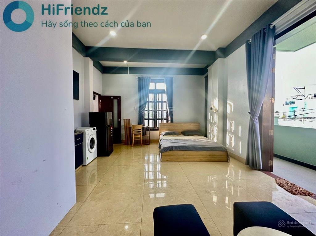Căn hộ ban công full nội thất trên phạm văn đồng giờ giấc tự do, ra vào vân tay, không chung chủ