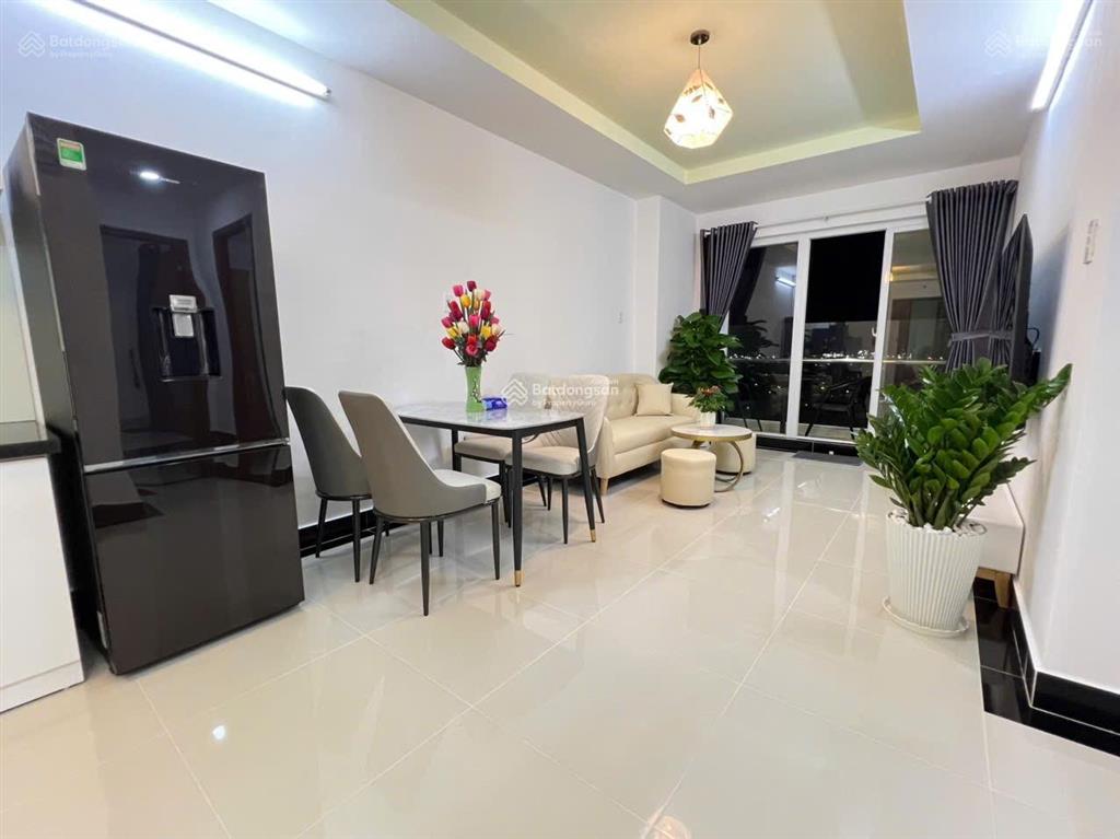 Bán căn hộ dic phoenix 2 phòng ngủ, tầng cao view trực biển giá 3,2 tỷ