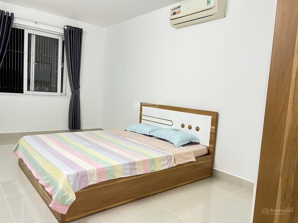 Bán căn hộ dic phoenix 2 phòng ngủ, tầng cao view trực biển giá 3,2 tỷ