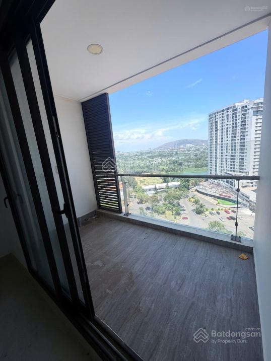Bán căn hộ gateway vũng tàu 2pn 1wc tầng cao view phố, giá 3,4 tỷ