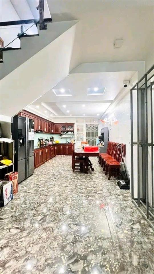 Nhà mặt tiền 4 tầng4 x 19mlê thúc hoạchp.phú thọ hòatân phú15.x tỷ