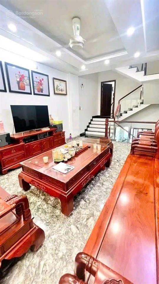 Nhà mặt tiền 4 tầng4 x 19mlê thúc hoạchp.phú thọ hòatân phú15.x tỷ