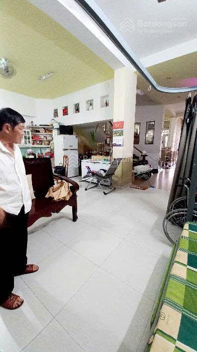 Nhà mặt tiền 4 tầng8 x 26msát gò dầucầu xéop.tân quýtân phú23.5 tỷ