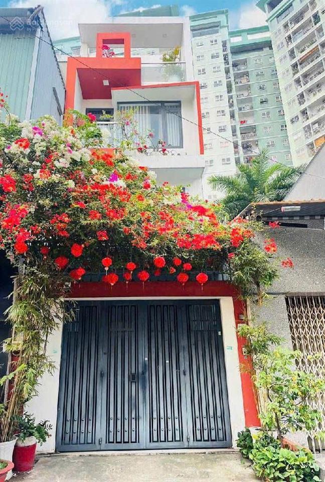 Nhà 4 tầng4 x 18mtô hiệup.phú thạnhtân phúđường xe tảinhỉnh 10 tỷ