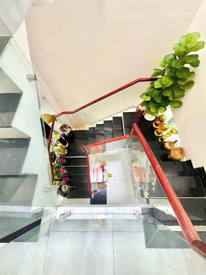 Nhà 4 tầng4 x 18mtô hiệup.phú thạnhtân phúđường xe tảinhỉnh 10 tỷ