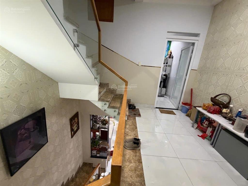 Nhà cao cấp 4 tầng4 x 20mgò dầup.tân quýtân phúhẻm xe tảinhỉnh 9 tỷ