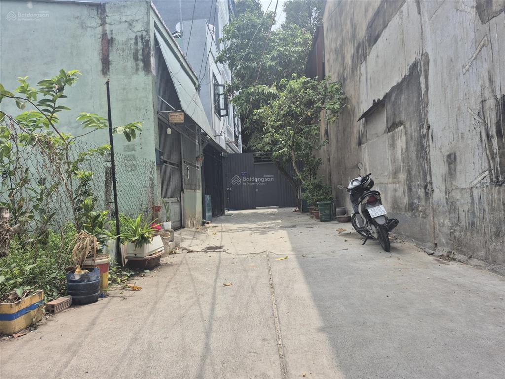 Bán đất 80m2 (5*16m) hẻm xe hơi đường lê trọng tấn  giá 5,45 tỷ