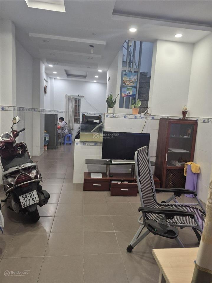 Bán nhà 46m2 1 lầu 2 phòng ngủ phường tây thạnh