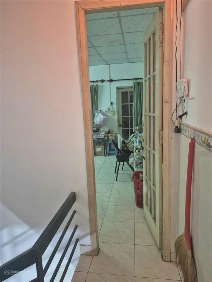 Bán nhà phường tân sơn nhì 46m2 1 lầu 2 phòng ngủ