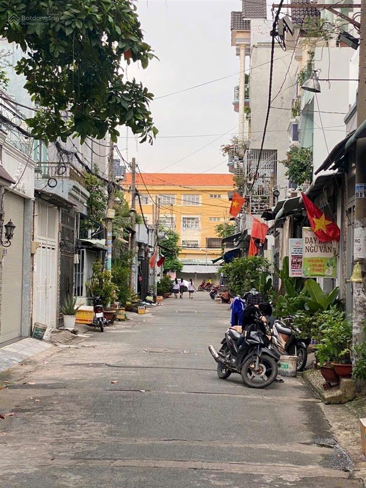 Bán nhà 4x15m 1 lầu  sát bên trường nguyễn trãi  phường bình hưng hòa.