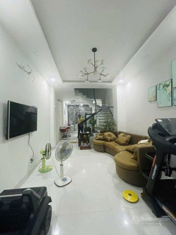 Bán nhà 80m2 2 tầng 3 phòng ngủ  hẻm 5m đường 19/5 sát bên aeon tân phú.