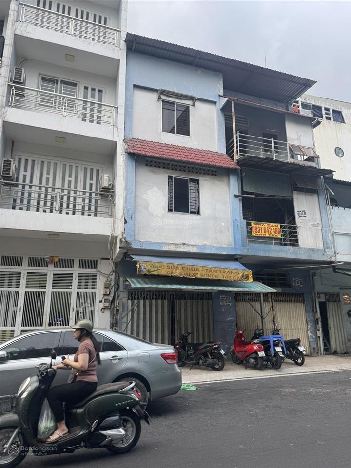 Bán gấp nhà mặt phố tại đào tấn, 11 tỷ, 33.6m2, 4pn, pháp lý đầy đủ