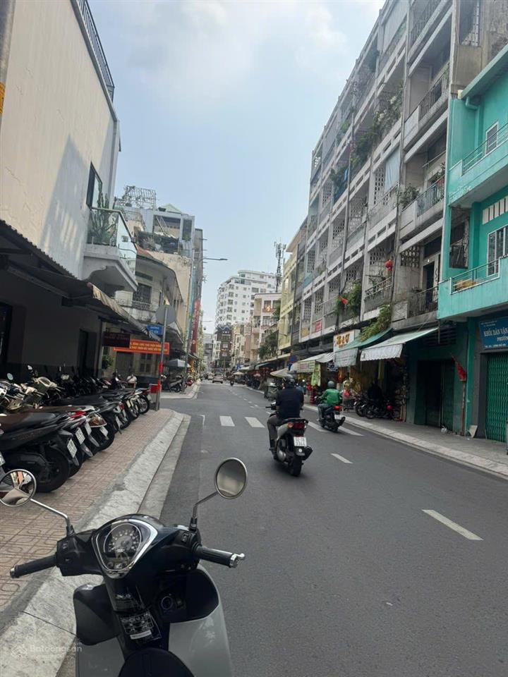 Nhà mặt tiền lương nhữ học  ngang 4m x dài 19  78.2m2  3 tầng  giá 23 tỷ