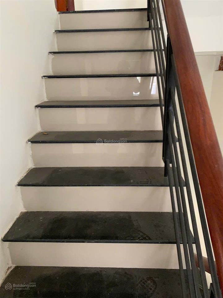 Bán nhà mặt tiền quận 5 ngang 4m  giá chỉ 16.5 tỷ tl