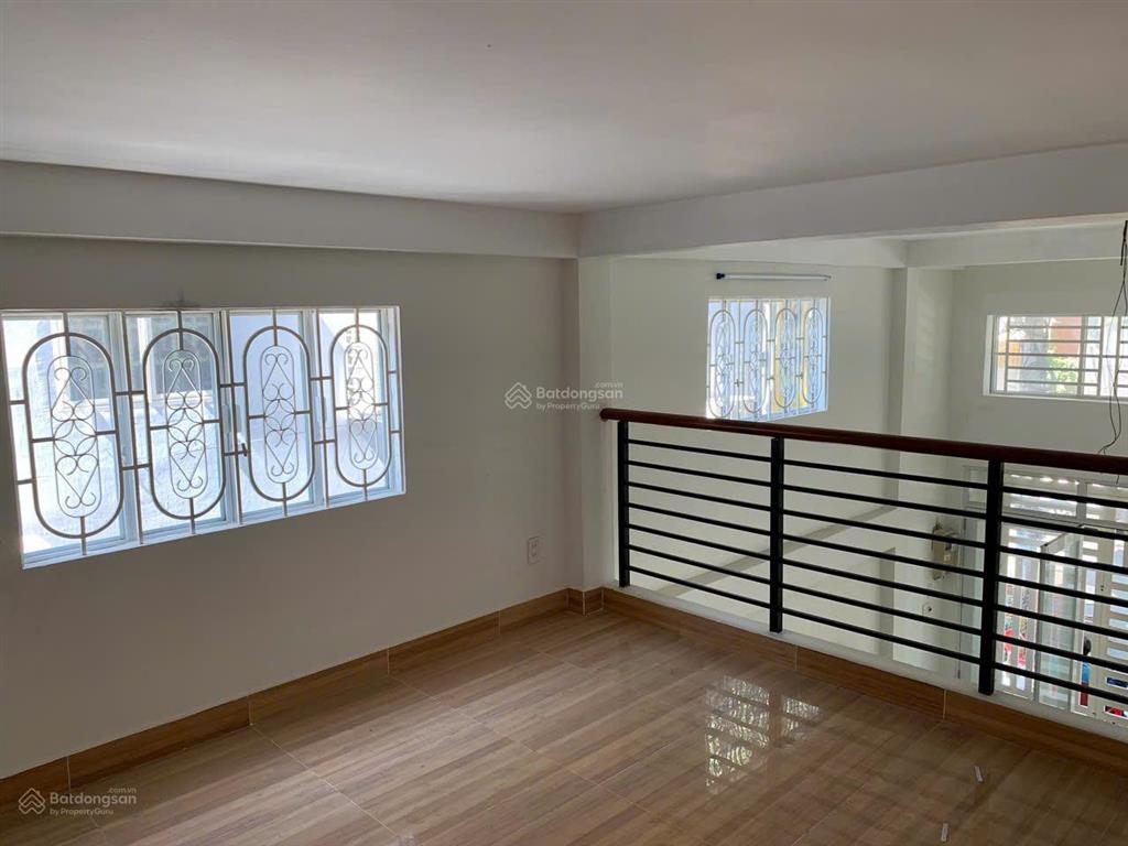 Bán nhà mặt tiền quận 5 ngang 4m  giá chỉ 16.5 tỷ tl
