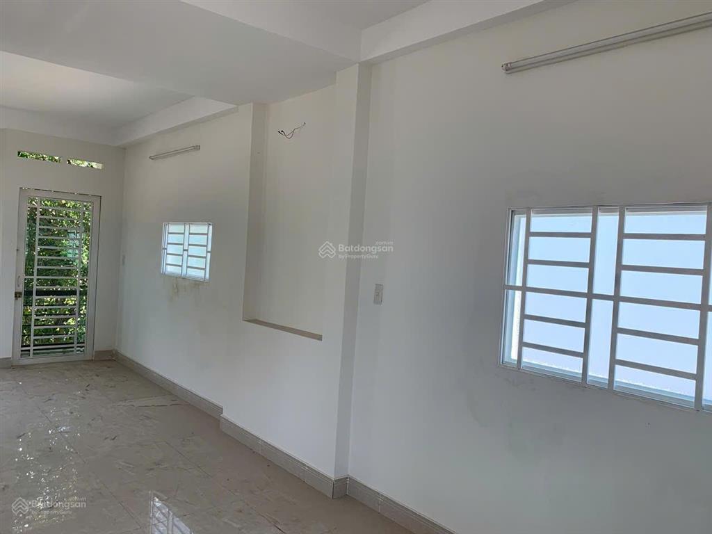 Bán nhà mặt tiền quận 5 ngang 4m  giá chỉ 16.5 tỷ tl
