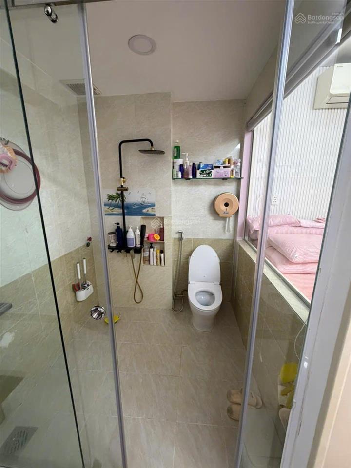 Bán nhà mặt tiền quận 5  trệt, 2 lầu st  nhà mới xây giá chỉ 11.5 tỷ