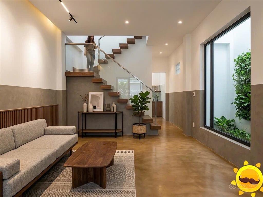 Nhà đường dương bá trạc, ngang 4m công nhận 48m2, không lộ giới, sổ hoàn công đầy đủ.