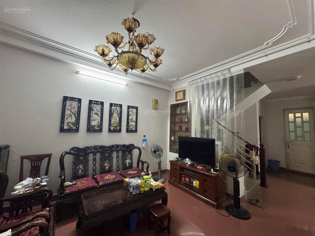 Hiếm  nhà mặt ngõ kinh doanh hồng tiến  ô tô thông  2 phút ra bệnh viện tâm anh