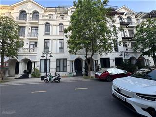 Liền kề phân khu ngọc trai, nhà hoàn thiện 5 tầng, thang máy, ô tô đỗ ngày đêm, bảo vệ 24/7