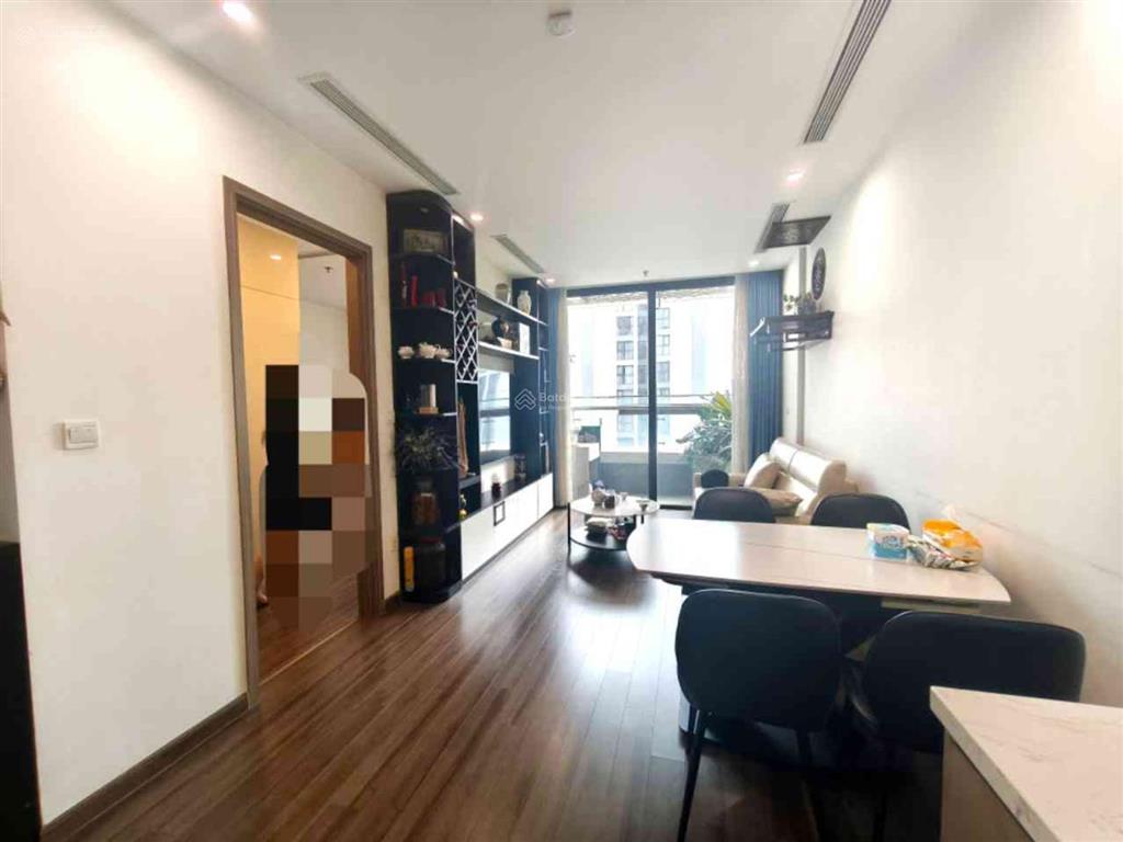 Căn 2 ngủ, full đồ giá tốt gần trường quốc tế