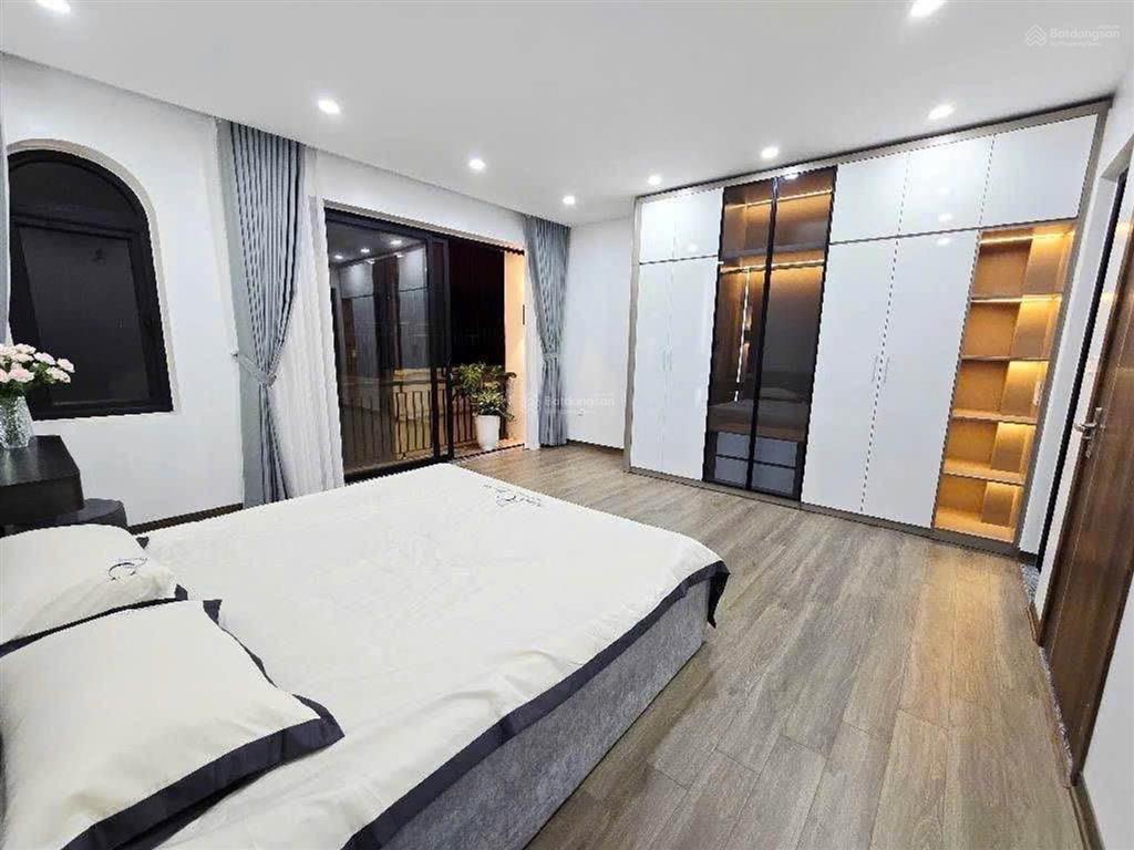 Bán nhà riêng tại thạch bàn, 12,5 tỷ, 45m2, hàng hiếm giá tốt