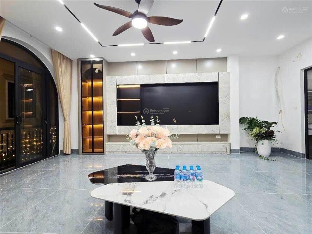Bán nhà riêng tại thạch bàn, 12,5 tỷ, 45m2, hàng hiếm giá tốt