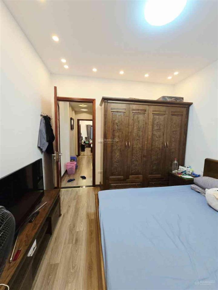 Bán nhà riêng tại phố gia quất, 12,5 tỷ, 45 m2, 4pn, 4wc, 5 tầng
