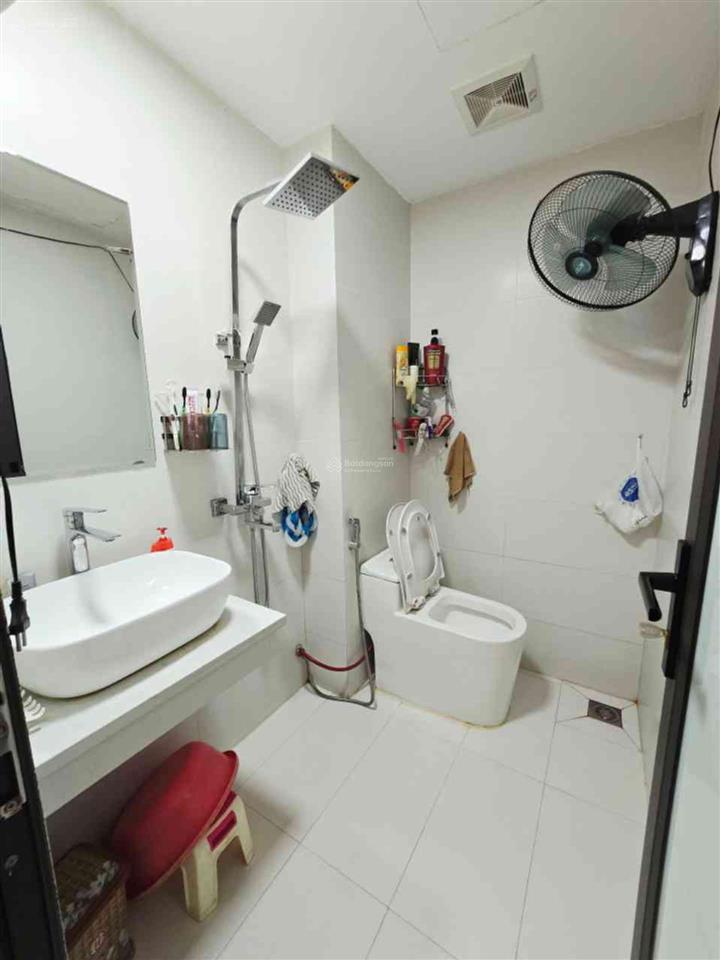 Bán nhà riêng tại phố gia quất, 12,5 tỷ, 45 m2, 4pn, 4wc, 5 tầng