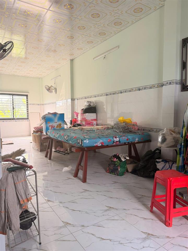 Mặt tiền nguyễn văn tuôi 20m  139,6m² (2 sổ) nở hậu 10m  có nhà 1 trệt 1 lầu  giá 6,5 tỷ, sổ sẵn