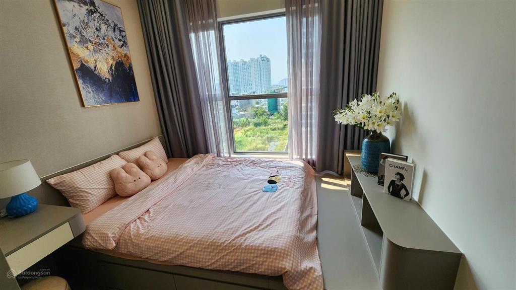 Cho thuê căn hộ celesta rise 3pn 2wc, dt 105m2, full nội thất  mặt tiền nguyễn hữu thọ