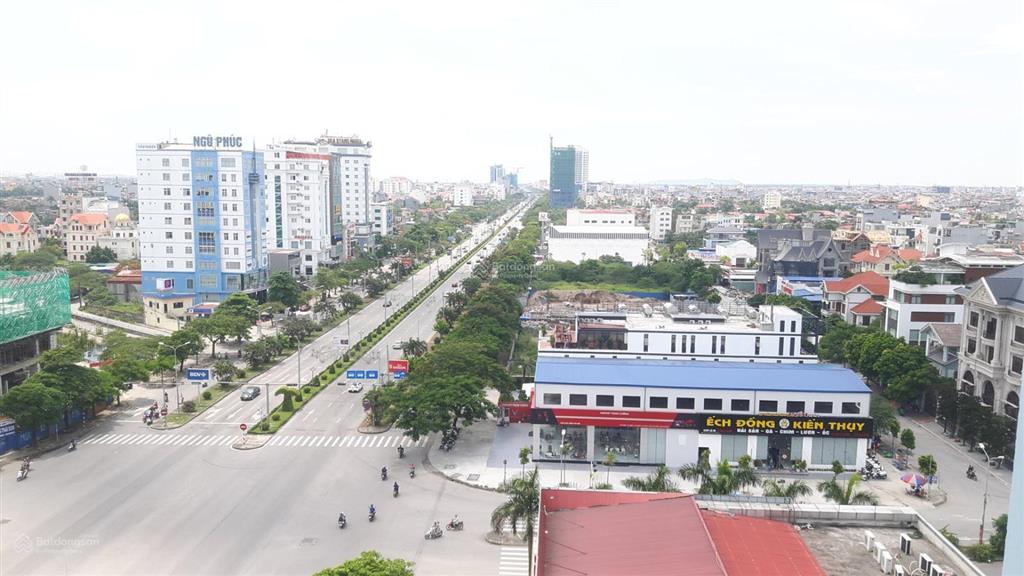 Cho thuê lô đất mt 22m dt 1000m2 phố lê hồng phong vị trí đẹp.