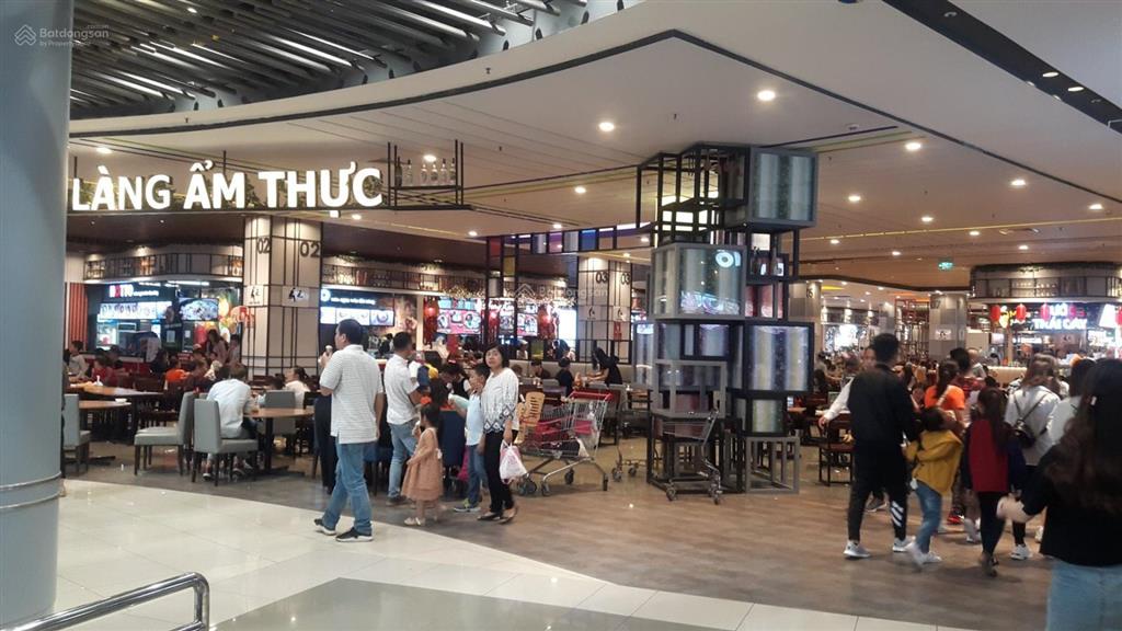 Cho thuê cả nhà mt 8m dt 110m2 phố hai bà trưng, vỉa hè rộng nhận diện tốt.