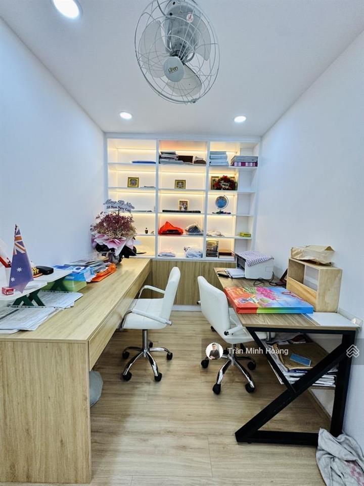 Nhà lô góc mặt tiền tân chánh hiệp q12 5 tầng có thang máy 6pn full nội thất cao cấp