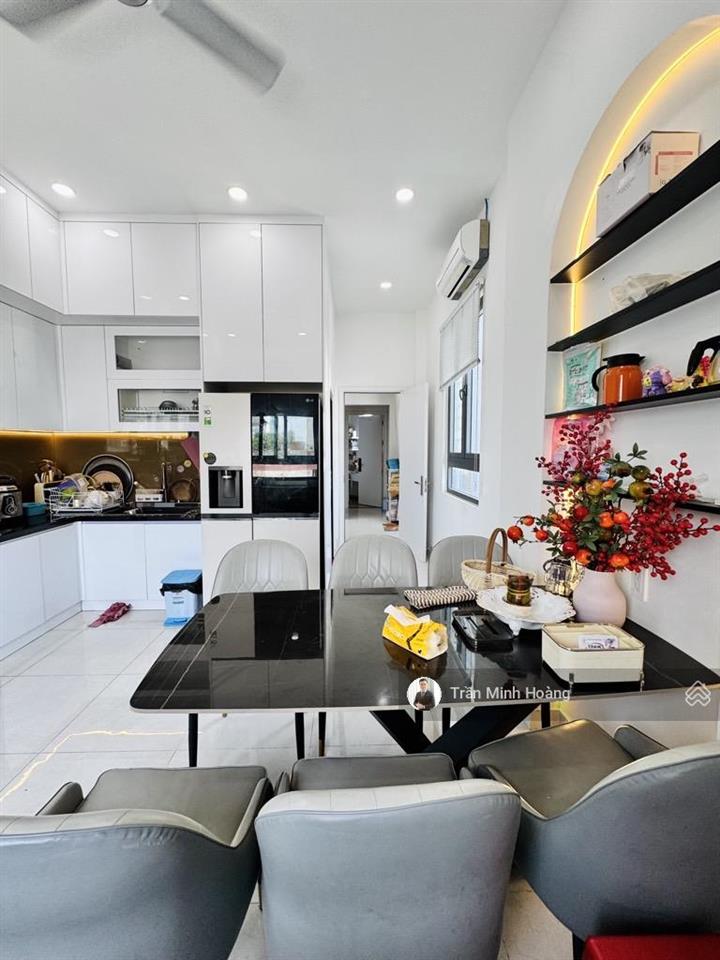 Nhà lô góc mặt tiền tân chánh hiệp q12 5 tầng có thang máy 6pn full nội thất cao cấp