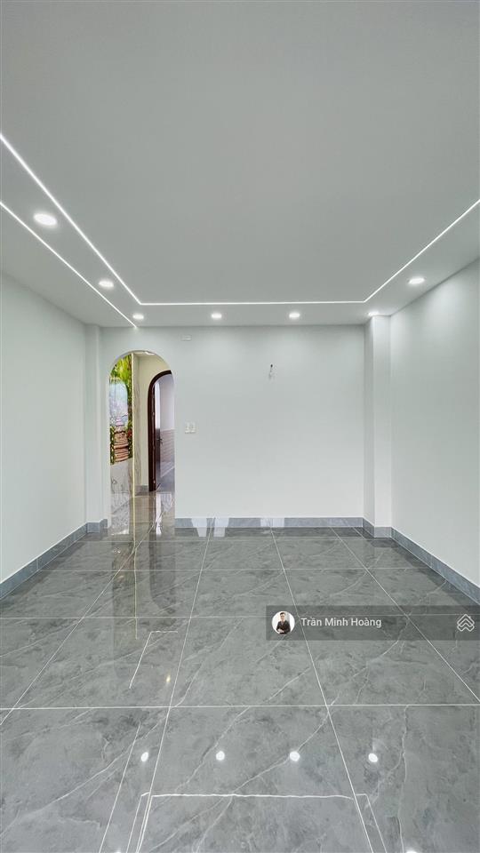 Nhà 5 tầng 6 phòng xây mới tch 25 quận 12, 6pn, đường 8m sát đh gtvt tô ký