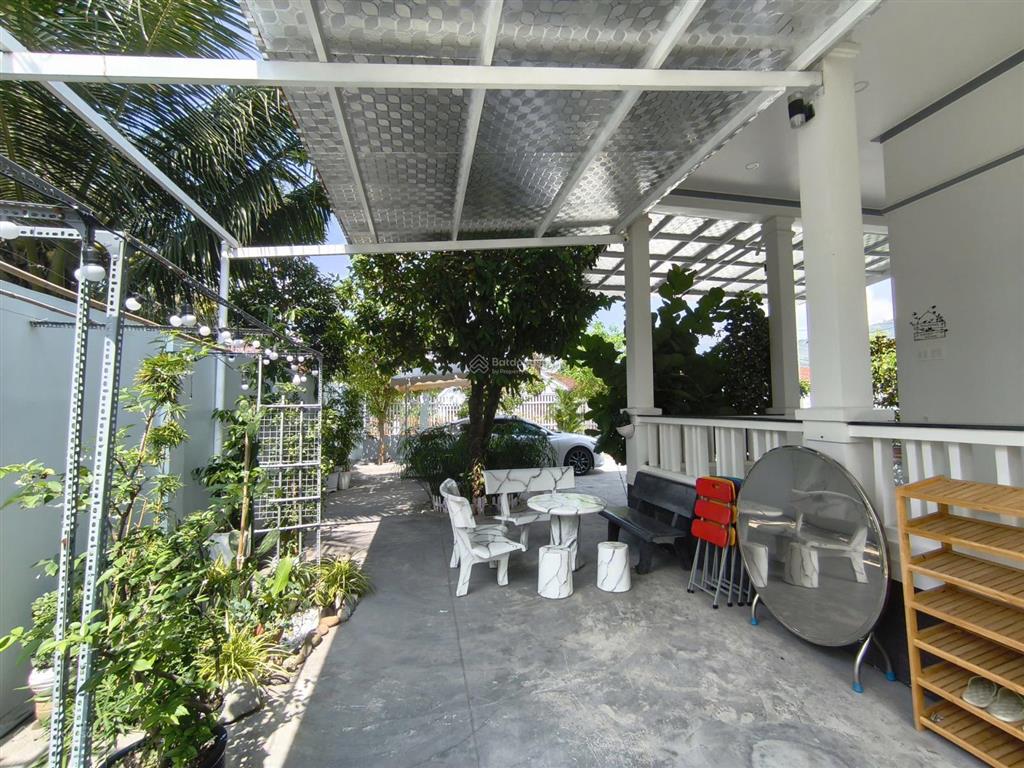 Chỉ 5,x tỷ  sở hữu nhà vườn 400m2 ngay diên lạc