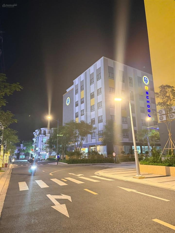 Bcons city cam kết thuê 14tr/tháng với cđt giá 2 tỷ 680 bao sang tên.  0836 336 *** (quảng bcons)