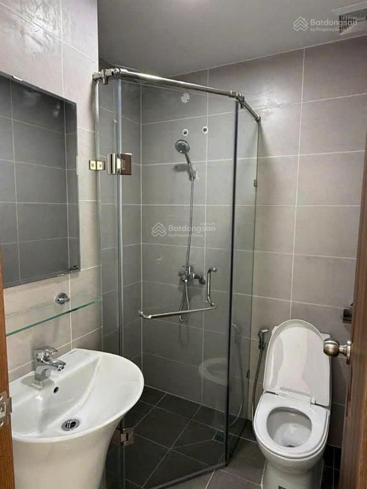 Bán gấp tầng đẹp 2pn2wc bcons topazbcons city 7 tầng tttm giá 2tỷ37. 0836 336 *** (quảng bcons)