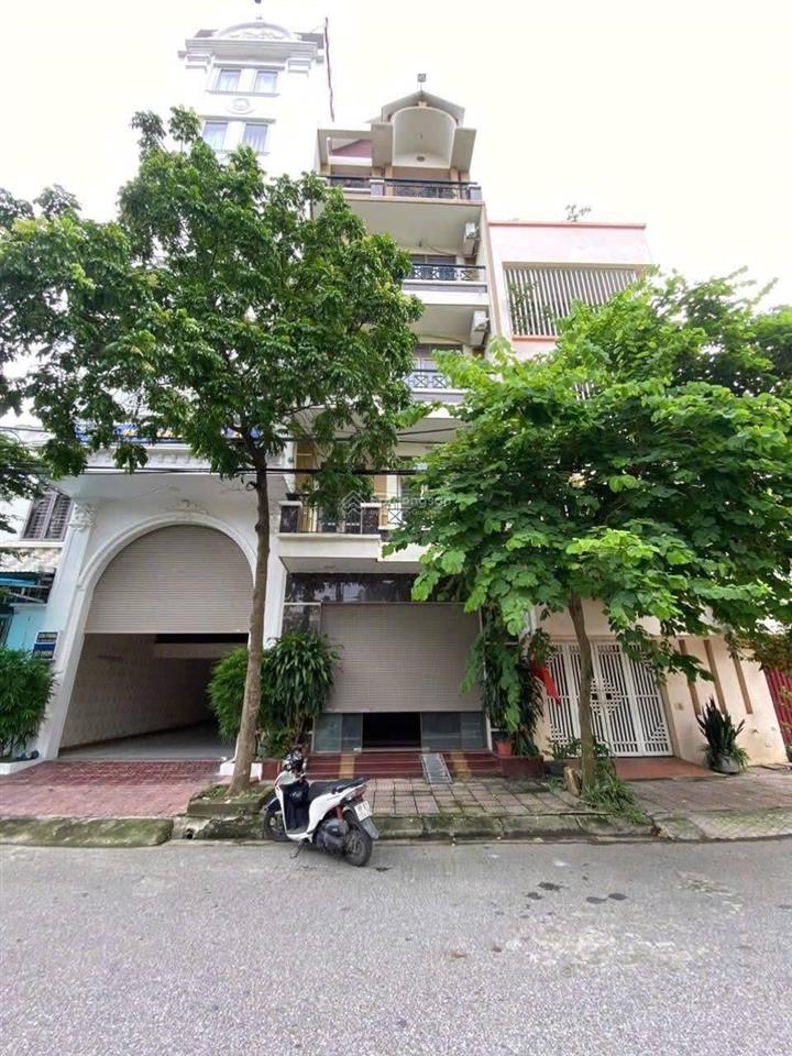 Khách sạn 15 phòng cách trục chính nguyễn tất thành 50m