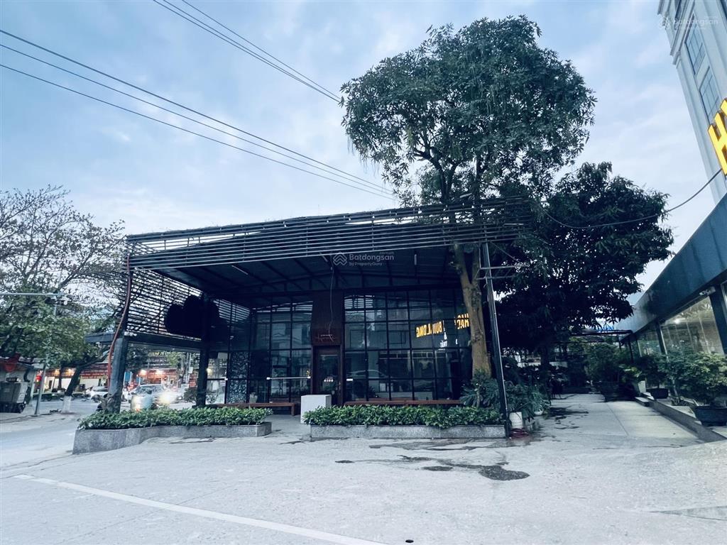 Cho thuê căn góc mặt tiền 14m quốc lộ 2c đoạn ngã 4 quán tiên