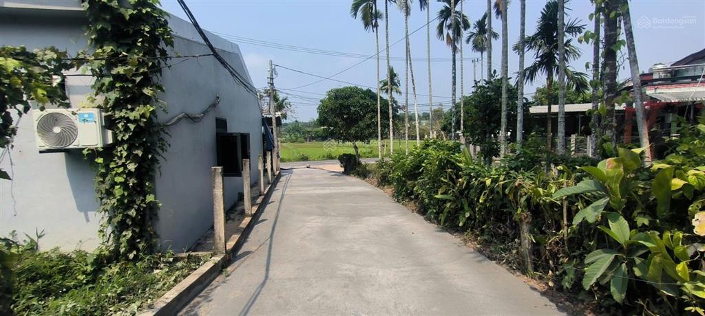 Bán đất xã bà nà 130m2 đất ở sổ hồng mới đường 4.5m gần trục nhựa