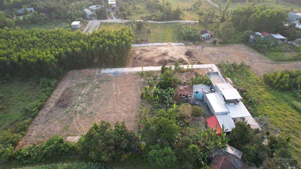 Bán đất xã bà nà 120m2 đường 5m giá 9xx triệu hàng tách thửa sắp ra sổ