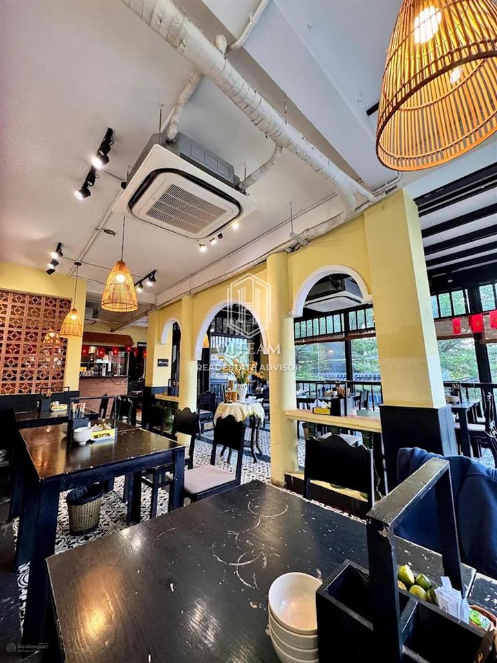 Vip!!! cho thuê nhà góc 2 mặt tiền 213 nguyễn gia trí, bình thạnh  dt 8x15, giá thương lượng